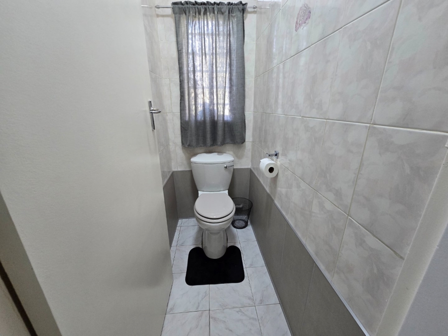 4 Bedroom Property for Sale in Dan Pienaar Free State